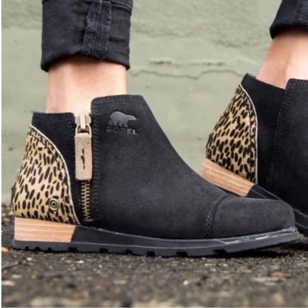 Sorel Women's Premium Major Low Black and Faux Animal Hair Leopard Ankle Booties